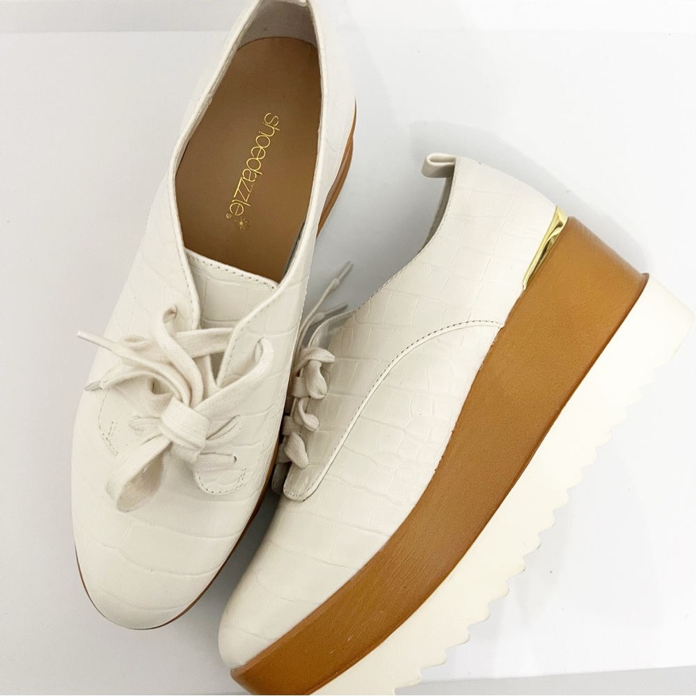 🤍Shoe Dazzle Women's White Platform Sneakers Oxfords - Picture 9 of 9